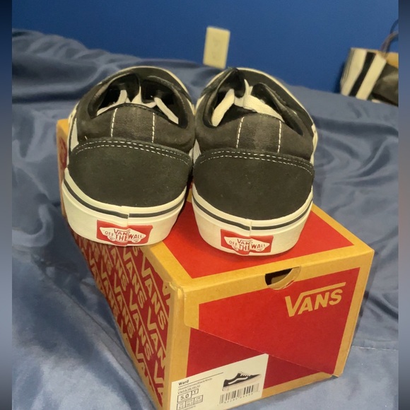 Selling Classic black and white vans text or call 226-340-9828 for details - Picture 3 of 8